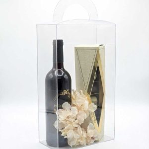 מארז מתנה- יין יוקרתי בשילוב מארז פרלינים